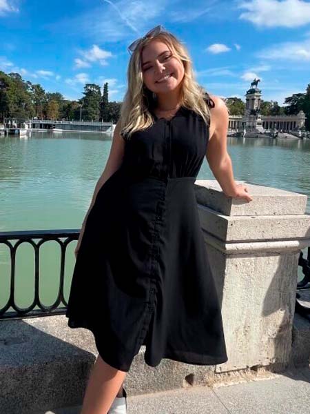 Sarah, auxiliar de conversación de Alemán e Inglés colegio El Porvenir