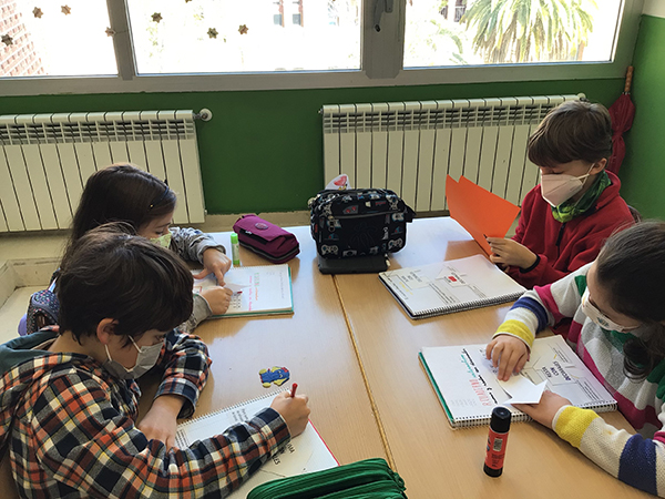 Trabajo por rincones Primaria colegio El Porvenir