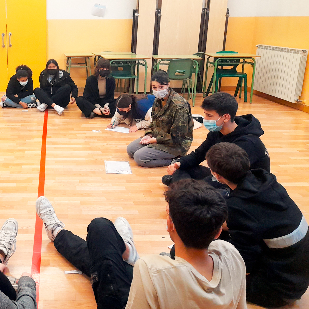 Charla sobre la trata de personas Secundaria Juan de Valdés