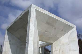 "Monumento a la Constitucin de 1978"