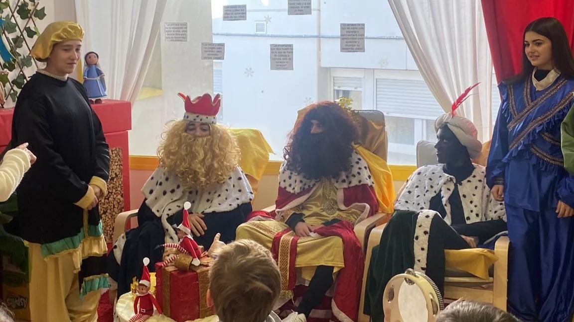 VÍDEO: llegan los Reyes Magos a la Escuela Infantil y Primaria